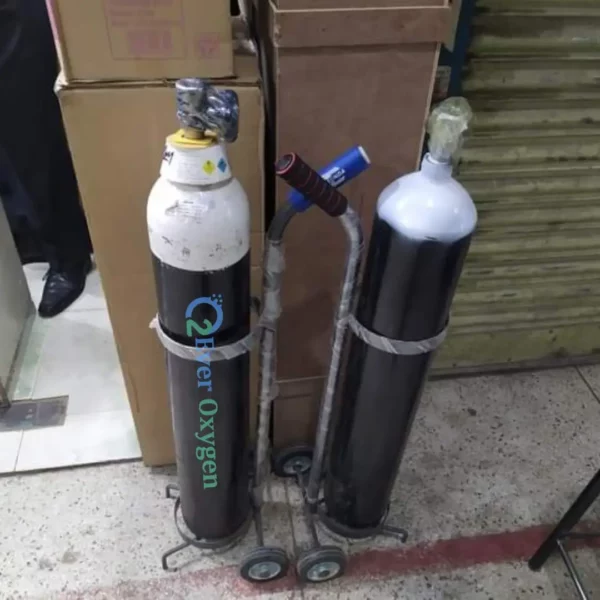 Linde Medical Oxygen Cylinder — view 3