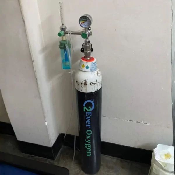 Linde Medical Oxygen Cylinder — view 6