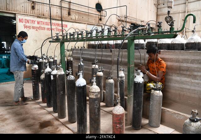 Oxygen cylinder filling