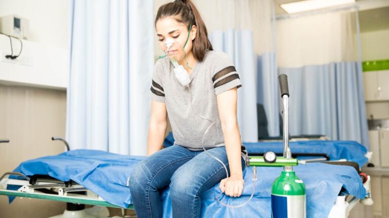 Why are oxygen cylinders used?